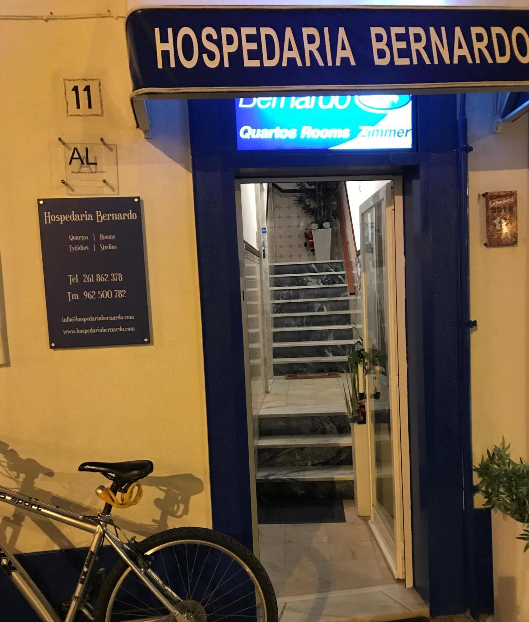 Hospedaria Bernardo Ericeira Exterior foto
